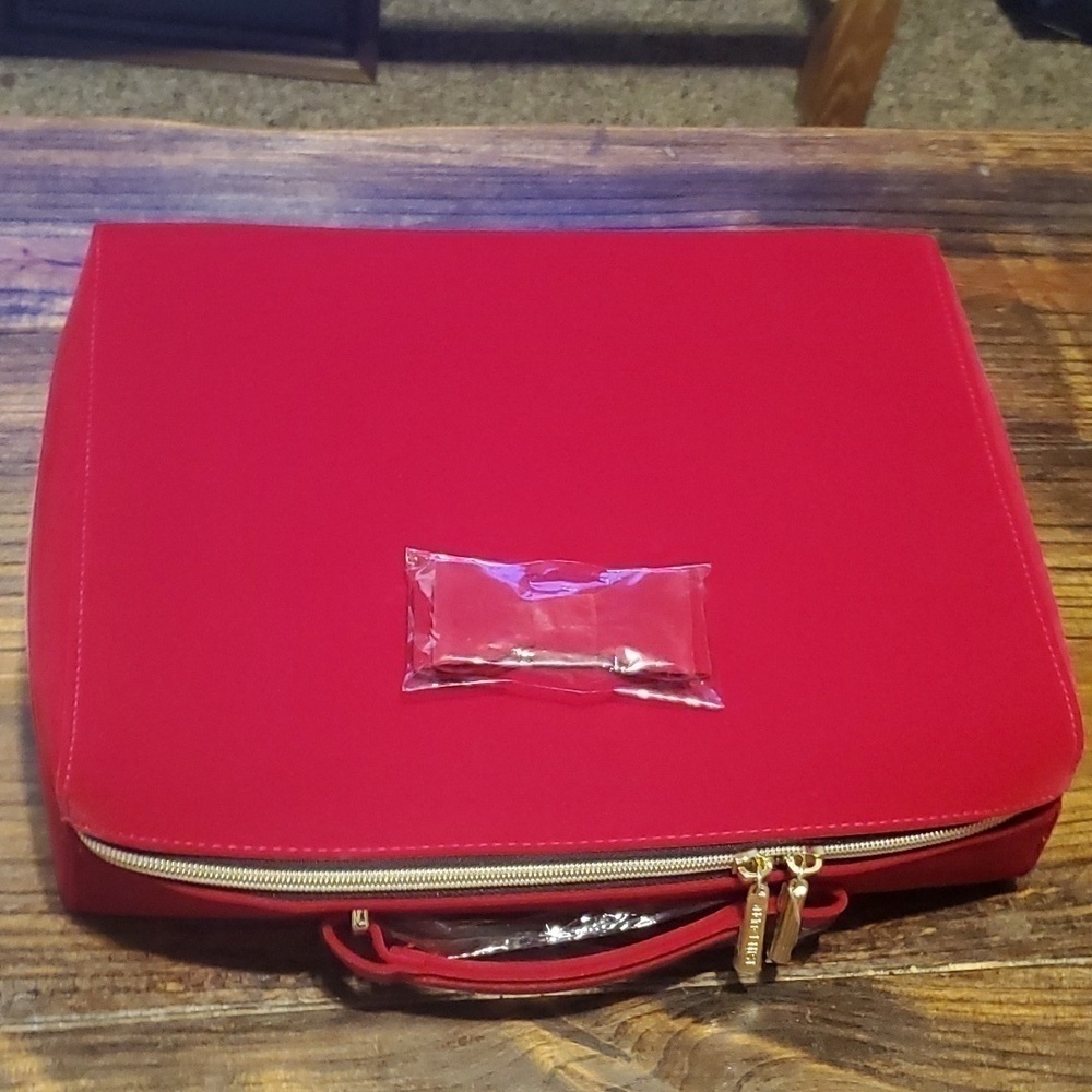 Estee Lauder Red Faux Velvet Makeup Cosmetic Case NWOT